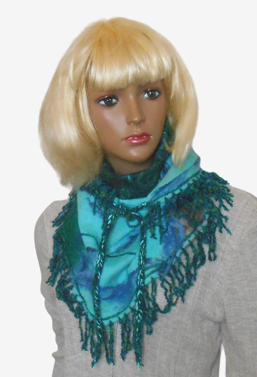 Felted triangle scarf in turquoise and green made of merino wool and silk
