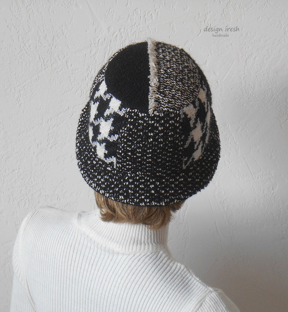 Warm checkered bucket hat