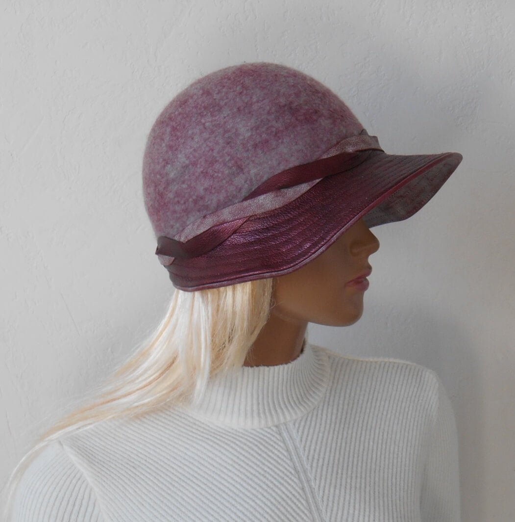 Women's wool and genuine leather hat