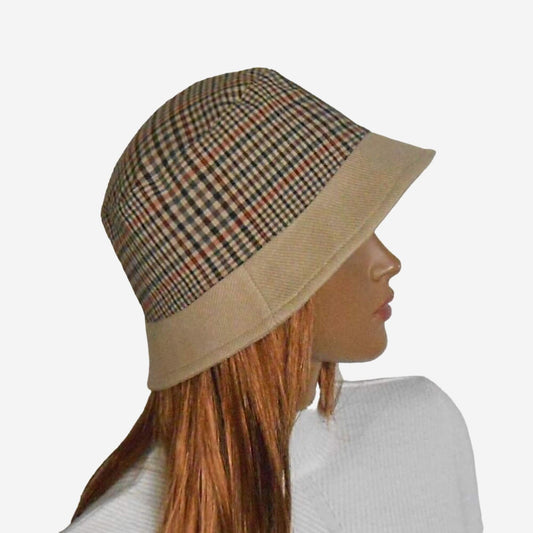 Beige-brown bucket hat