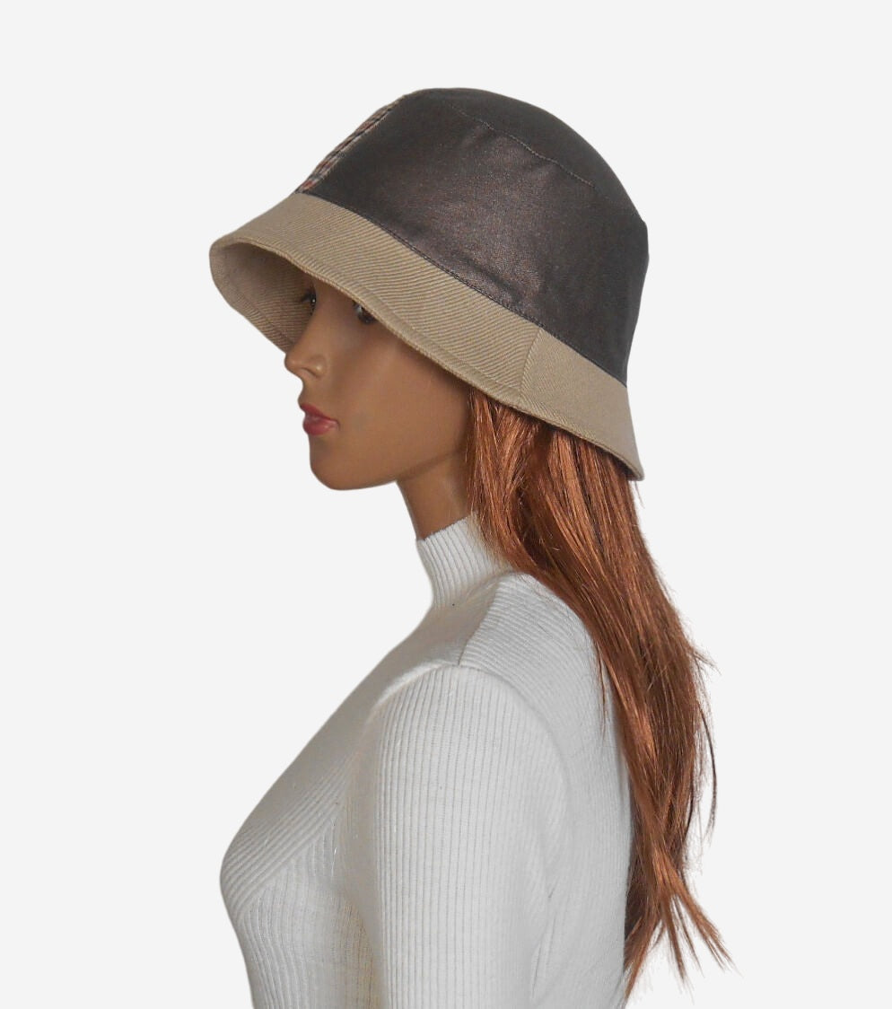 Beige-brown bucket hat