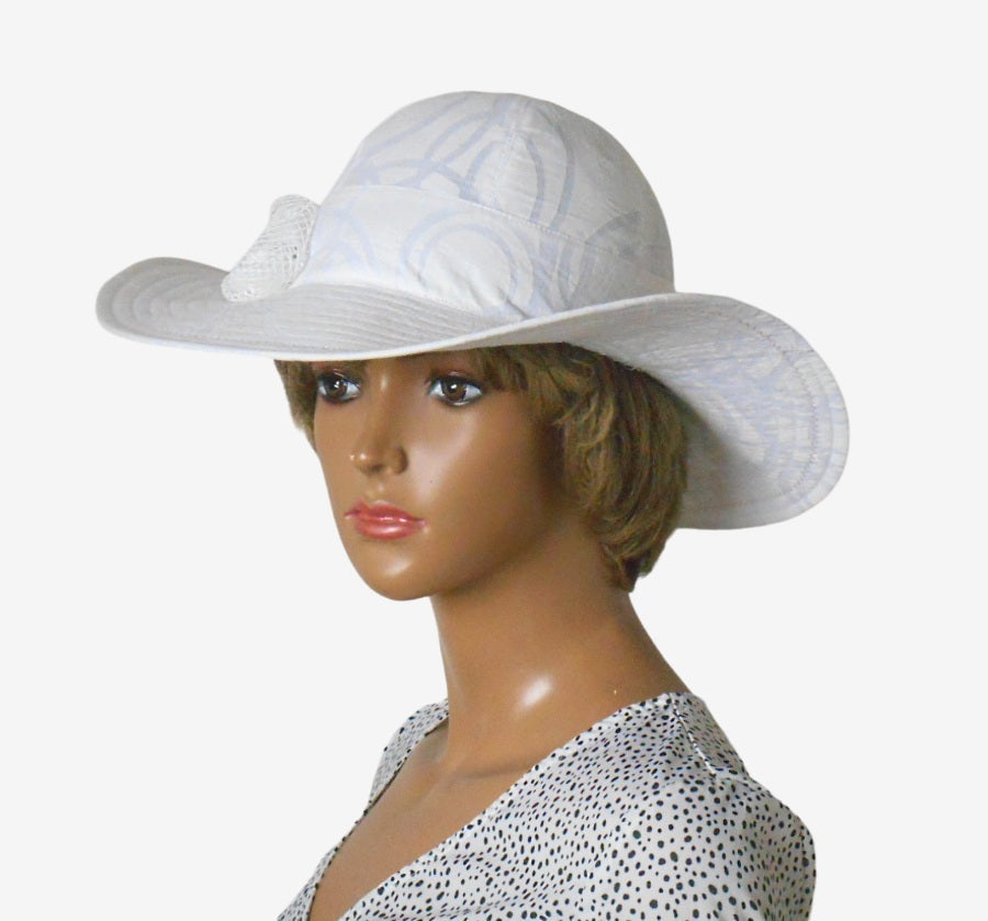 White cotton hat