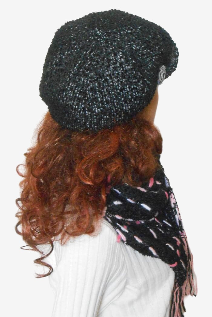 Women's black newsboy cap and scarf