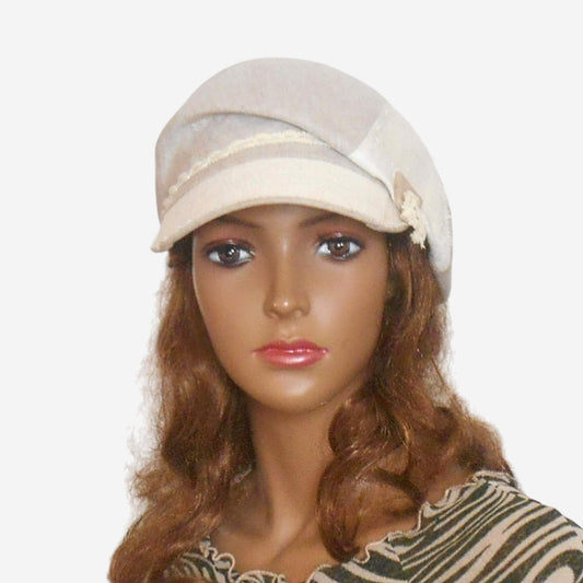 A beige newsboy linen cap